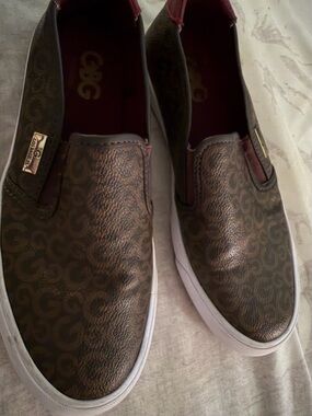 G by Guess Brown Logo-Print Slip-On Loafers